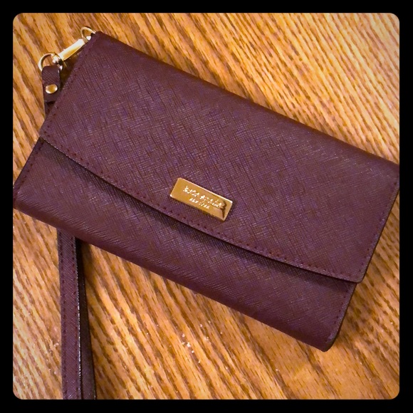 kate spade Handbags - Kate Spade Wristlet